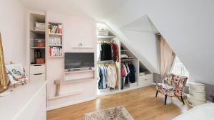 dressing sous combles aménagement intérieur