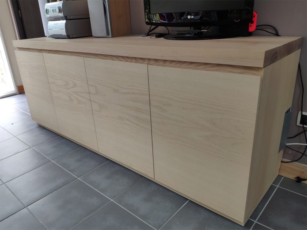 Buffet meuble télé en frêne
