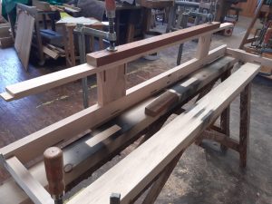 Détail assemblages traverses meuble vasque